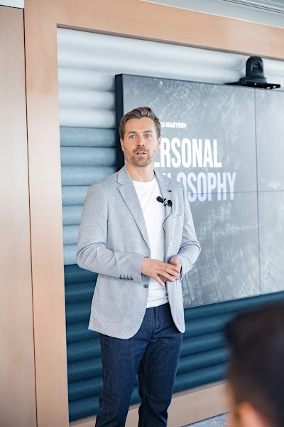 Dr. Brent Hogarth - Clinical Psychologist & Executive Coach photo 1