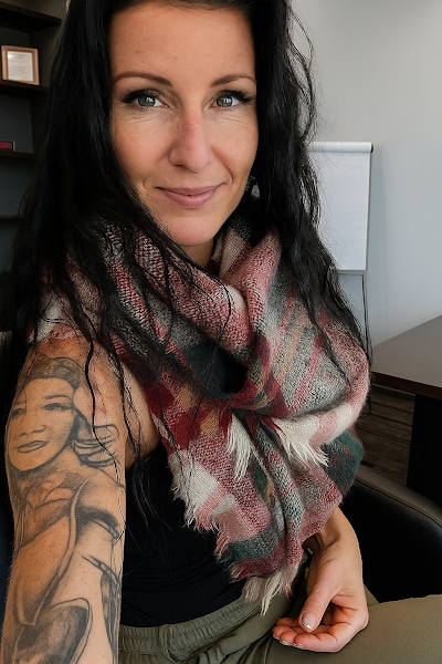 Thrive Connection: Mind and Wellness Therapy photo 1