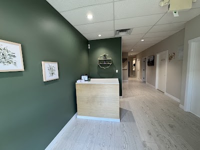 The Healing Oak - Health & Wellness photo 1