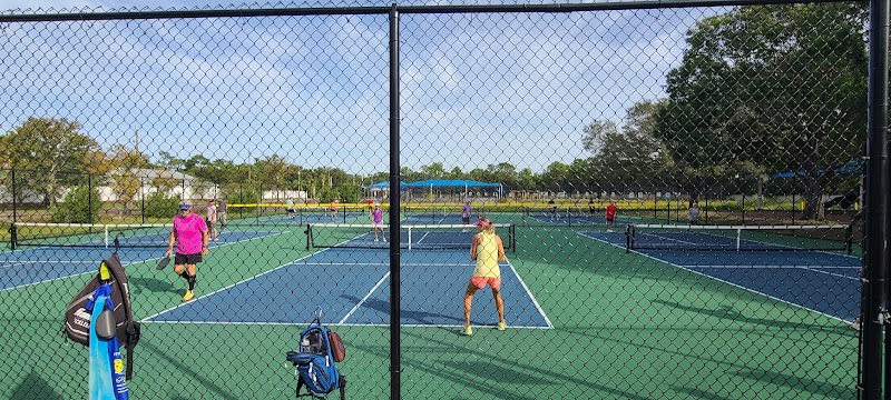 Longwood Park Pickleball Courts photo 1