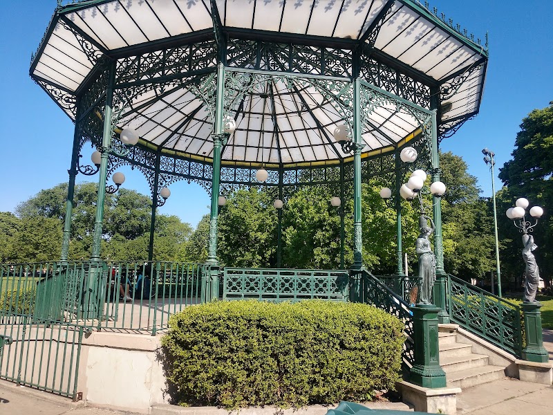 Welles Park Pickleball - Tennis Courts photo 1