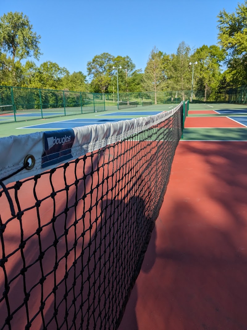 Willmore Park Pickleball & Tennis Courts photo 1