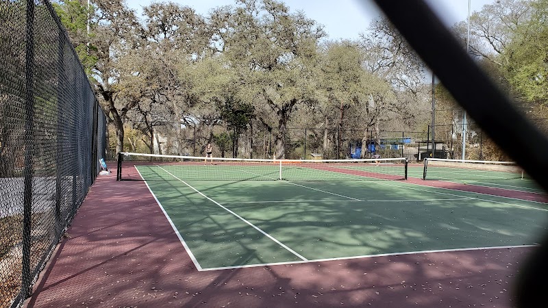 Little Stacy Park Tennis Courts photo 4