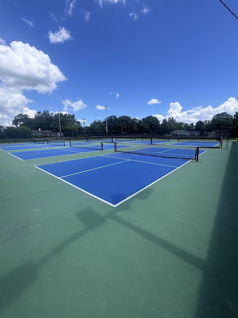 W. E. Varnes Park photo 1