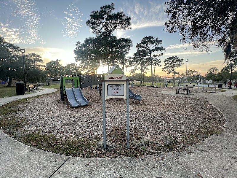 warrington park photo 1