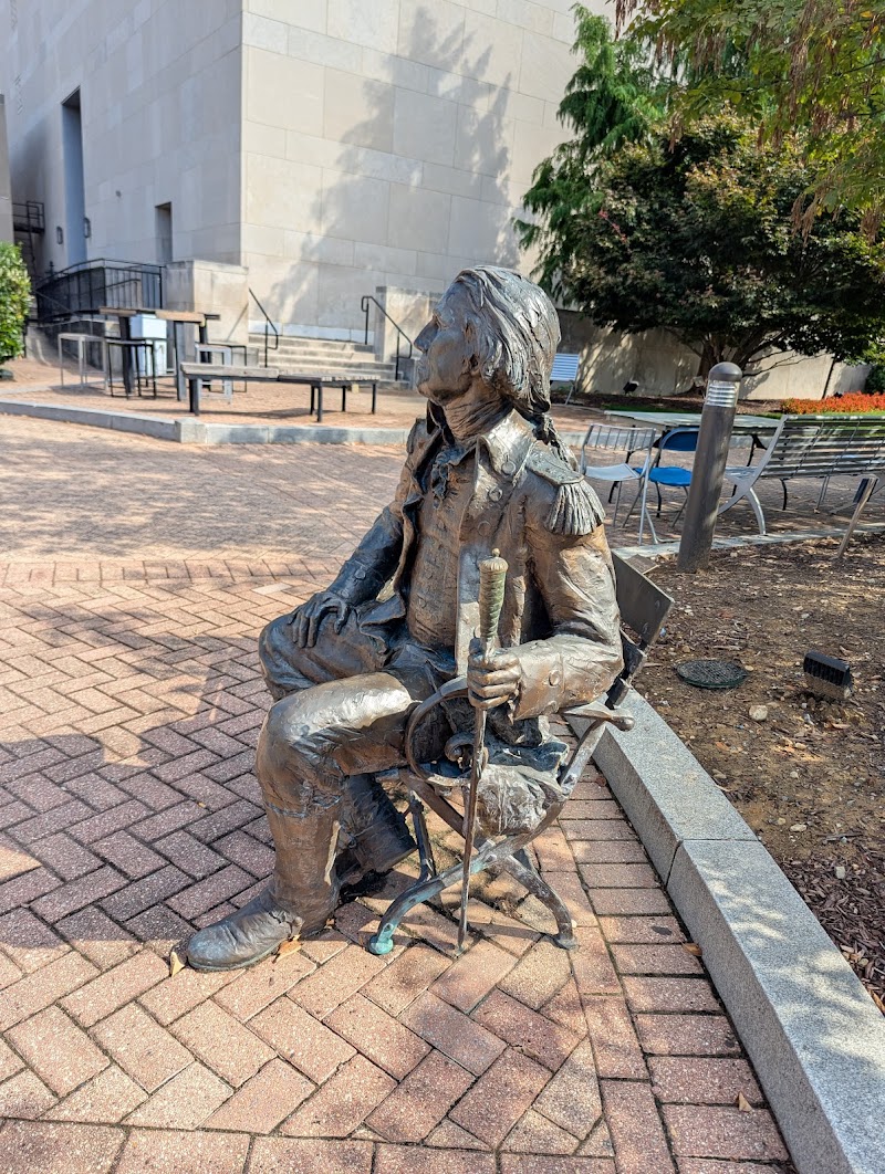 Monroe Court photo 4