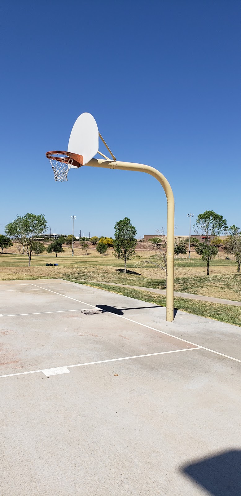Discovery Park Basketball Court photo 3