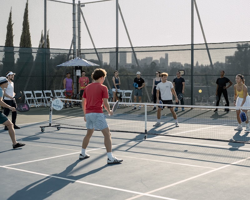 Pickleball at Le Parc photo 1