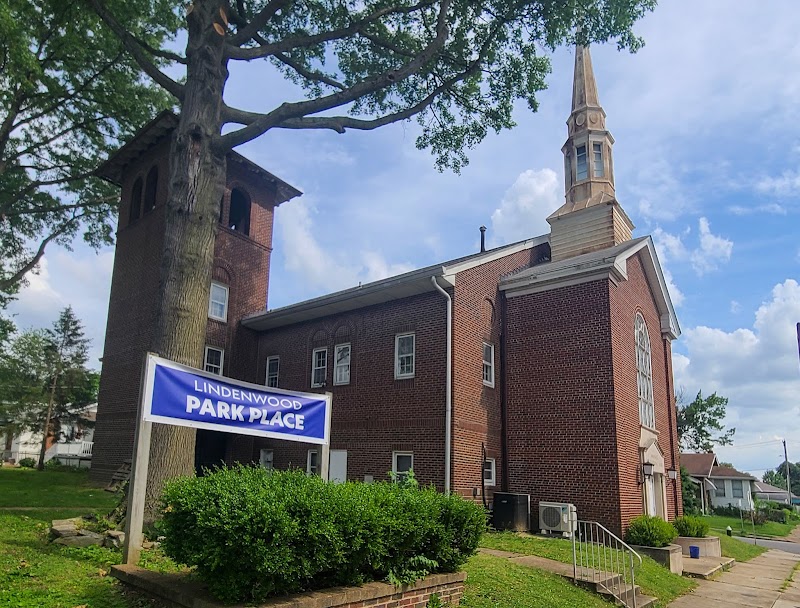 Lindenwood Park Place photo 1