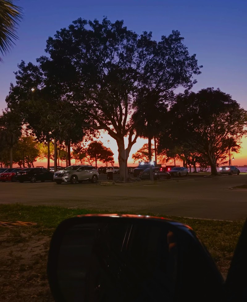 Mary Dean Park photo 4