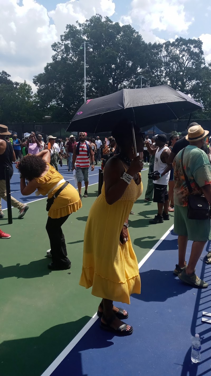 Grant Park Tennis Courts photo 4