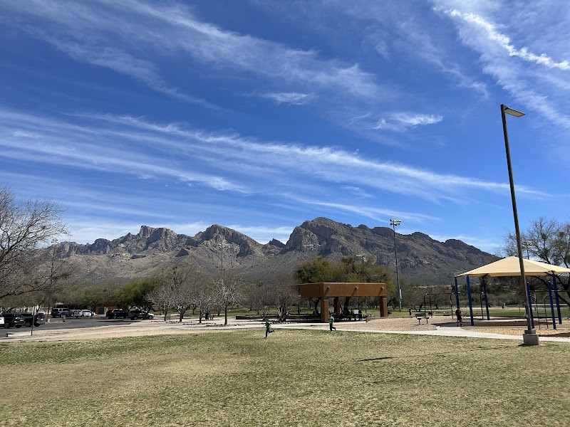 Canada del Oro Riverfront Park - Tennis/Pickleball Court photo 3