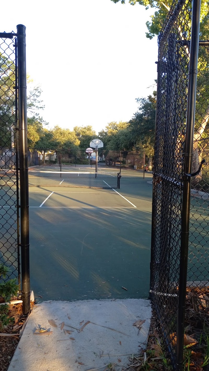 Booker Creek Park basketball courts photo 1