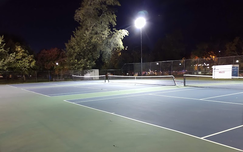Welles Park Pickleball - Tennis Courts photo 2