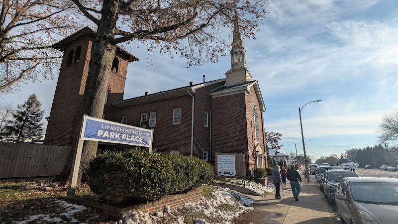 Lindenwood Park Place photo 6