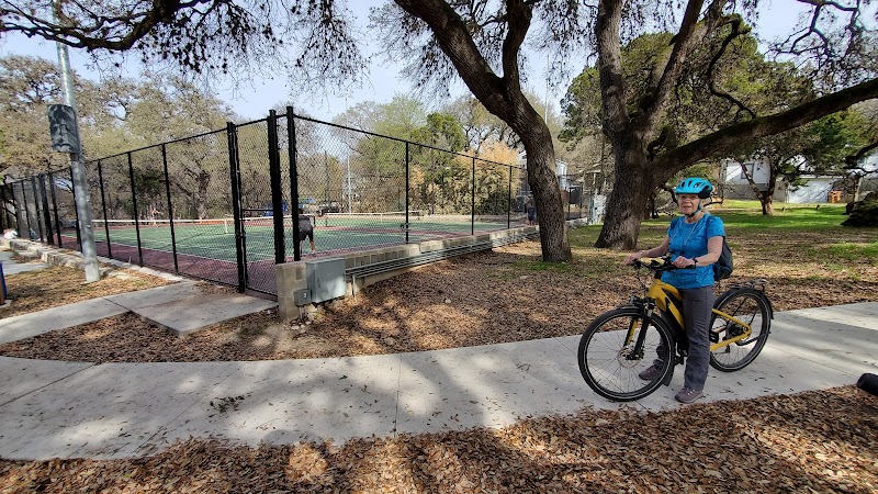 Little Stacy Park Tennis Courts photo 2