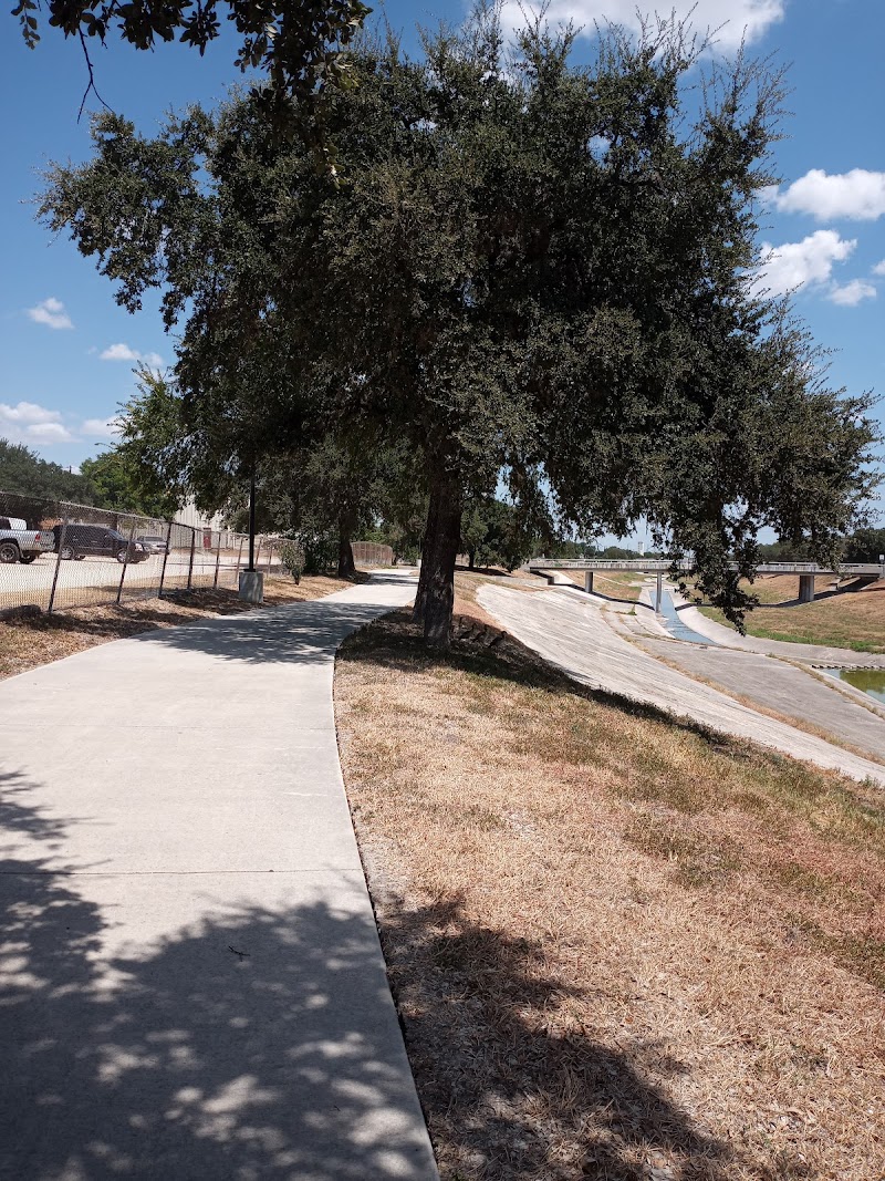 Escobar Park photo 4