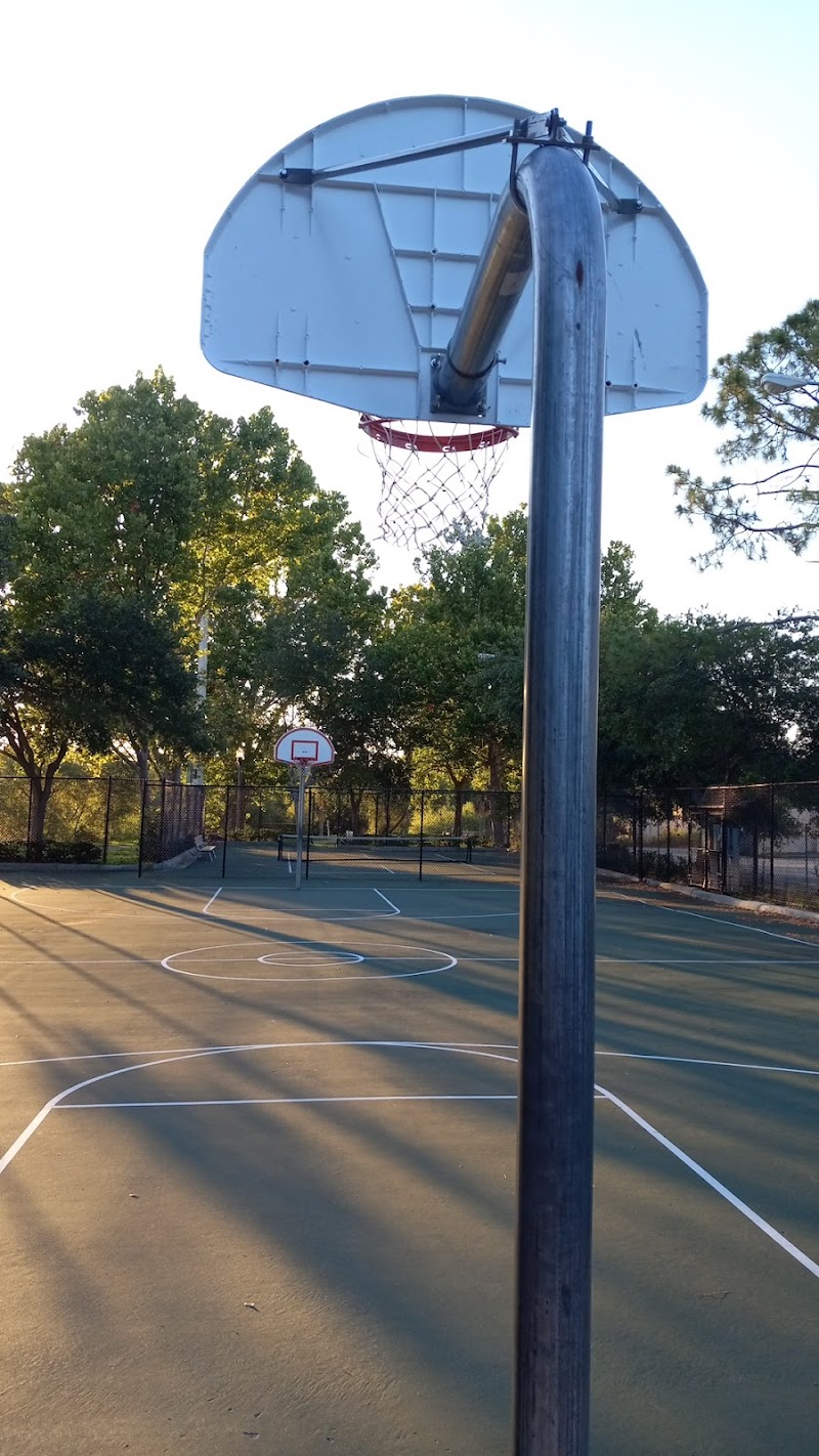 Booker Creek Park basketball courts photo 2