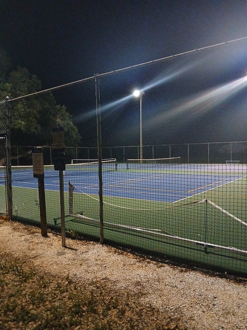 Fruitville Park Pickleball/tennis photo 1