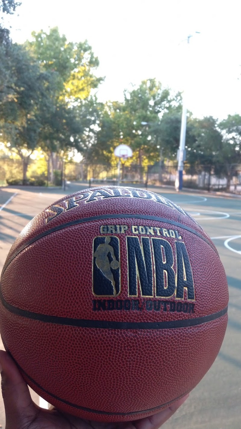 Booker Creek Park basketball courts photo 3
