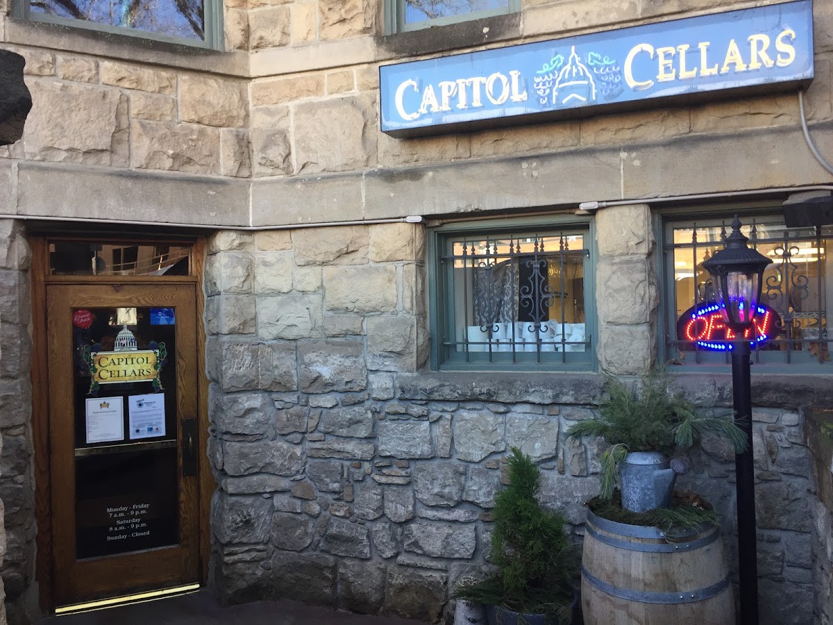 Capitol Cellars Restaurant 4