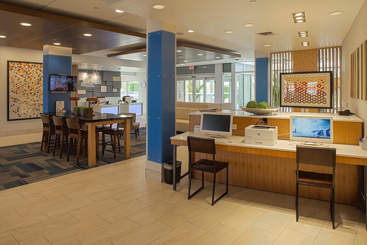 Holiday Inn Express &#038; Suites Boise Airport, an IHG Hotel 8