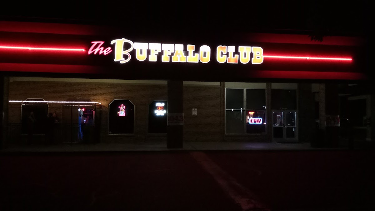 The Buffalo Club 6