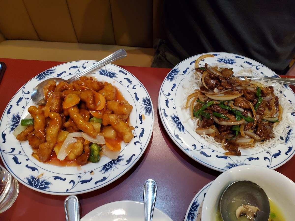 Yen Ching Restaurant 4