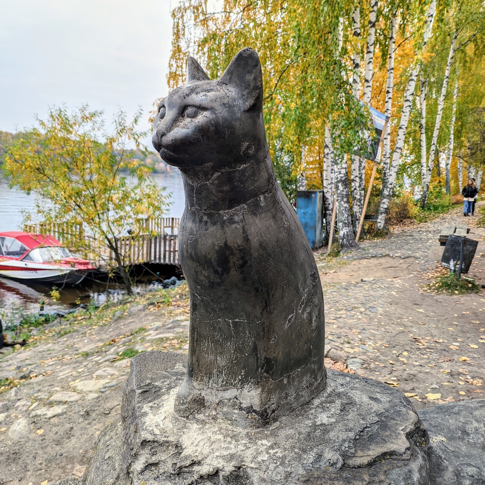Скульптура «Плесская кошка»